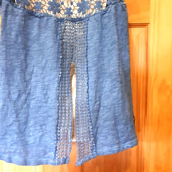 Top - Picture 4 of 4